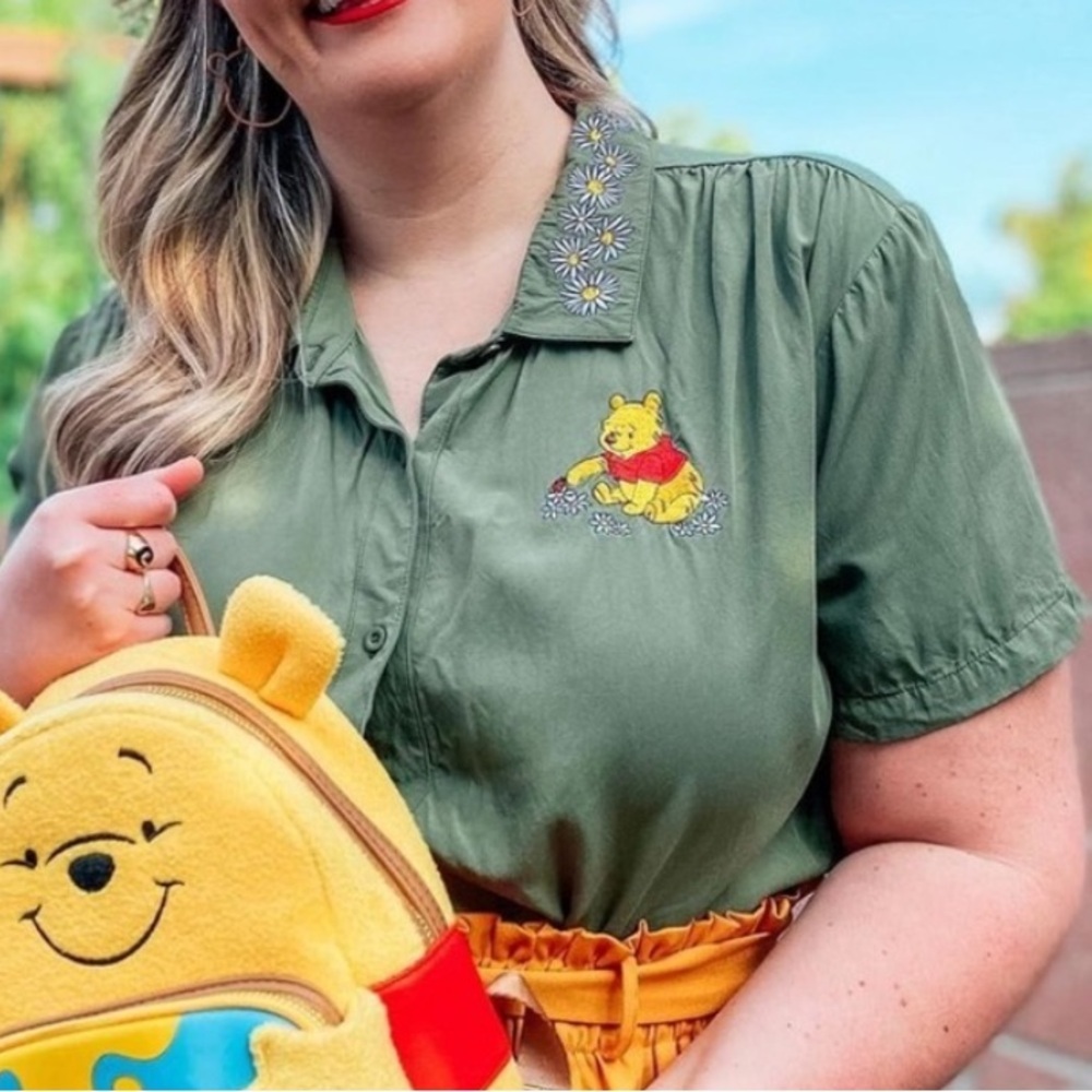 Disney Winnie The Pooh Floral Embroidered Tie Front Top Large